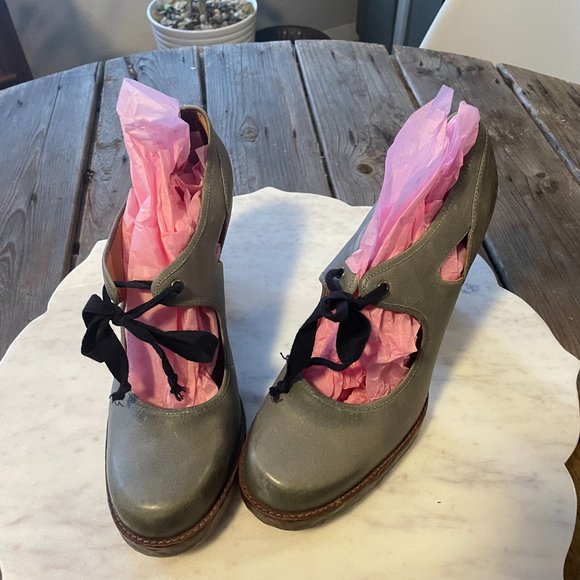 John Fluevog  -Hopscotch Mary Janes  Size 11 - Picture 2 of 6